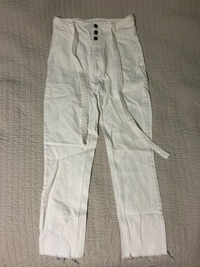 Abercrombie & Fitch White Mom Jean with Tie Waist - 26/2R